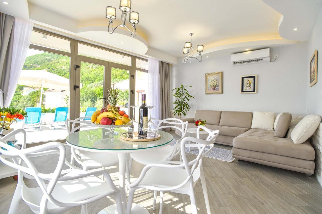 Verbalj Apartment With Swimming Pool Kotor Exteriér fotografie