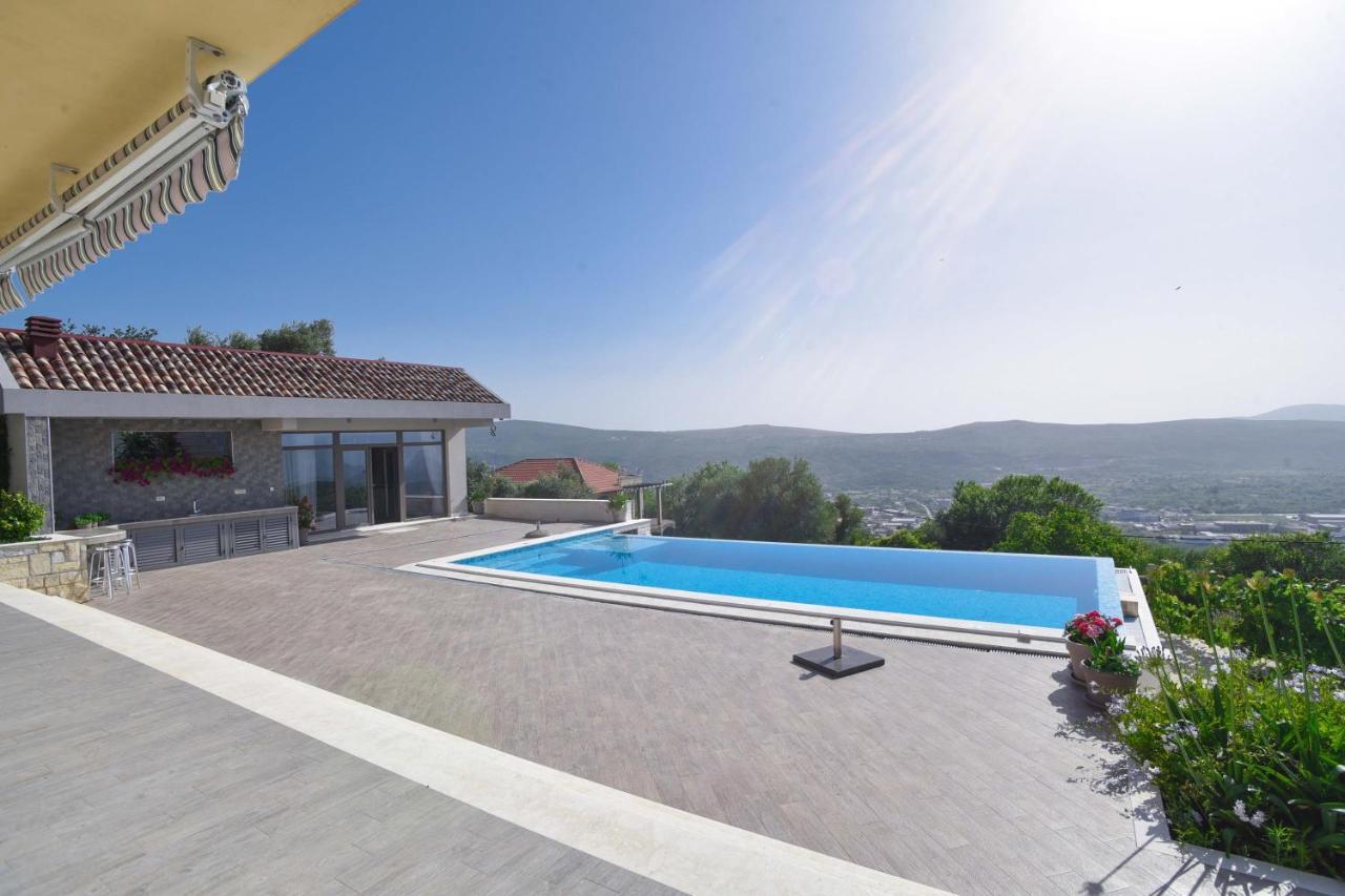 Verbalj Apartment With Swimming Pool Kotor Exteriér fotografie