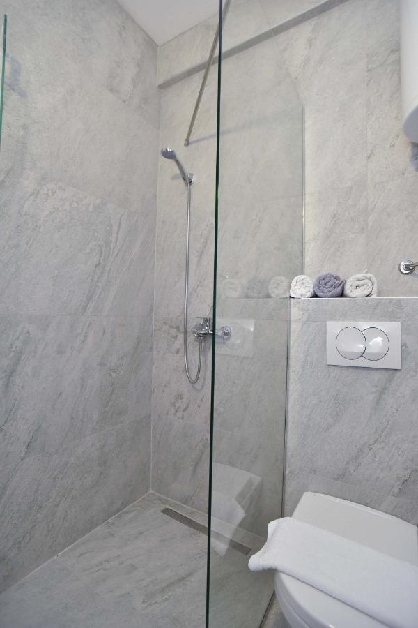 Verbalj Apartment With Swimming Pool Kotor Exteriér fotografie