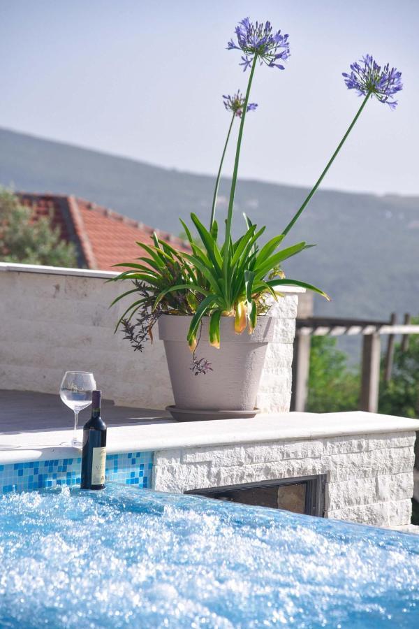 Verbalj Apartment With Swimming Pool Kotor Exteriér fotografie